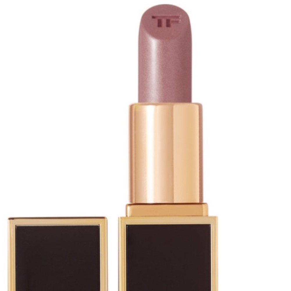 Tom Ford lipstick color 68 EGON